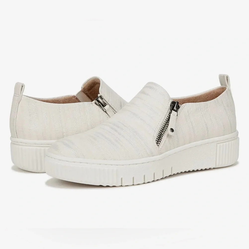 SOUL Naturalizer Slip-On White Metallic Sneakers Sz 10